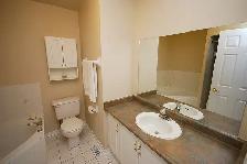 BEAUTIFUL END UNIT TOWNHOUSE- 3 BDRM 4 BTH - WOODBRIDGE - Photo 6