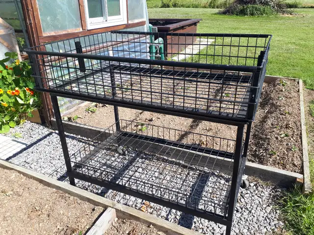 RACK ÉTAGÈRE À ROULETTES IDÉAL POUR SÉCHER LES RÉCOLTES