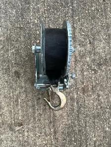 Trailer winch - Photo 2