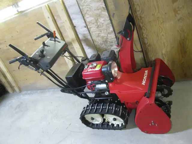 Souffleuse HONDA HS724TCD Snowblower Souffleur chenilles