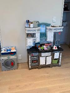 Free Kids Kitchen Set - Photo 2