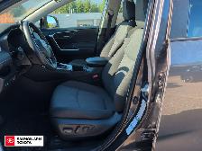2021 Toyota RAV4 XLE XLE AWD, ONE OWNER, TOYOTA CERTIFIED - Photo 6