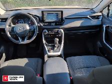 2021 Toyota RAV4 XLE XLE AWD, ONE OWNER, TOYOTA CERTIFIED - Photo 24