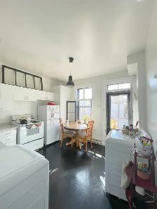 3½ Apartment (plateau) Dec 1st –Lease Transfer – $1,507 - Photo 3