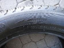 pneu d'hiver Michelin  235-55-20 - Photo 2