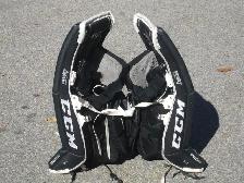 UP FOR SALE CCM BY LEFEVRE E3.9 31 1 SIZE GOALIE PADS $125.00! - Photo 4