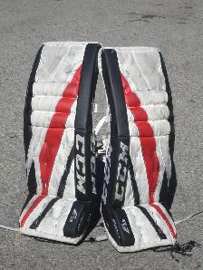 UP FOR SALE CCM BY LEFEVRE E3.9 31 1 SIZE GOALIE PADS $125.00! - Photo 5