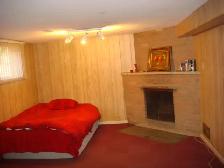 $1,475 Yonge-Finch Subway - Bachelor/Studio Basm. apartment for - Photo 2