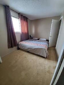 Bedroom for rent 3 min walk to Shawnessy C-Train - Photo 2