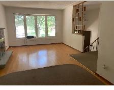 4 Bedroom House for Rent in Waterloo - Photo 2
