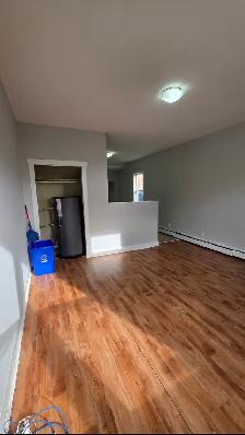 197 Britain St — 1 Bedroom Apartment in Uptown! - Photo 2