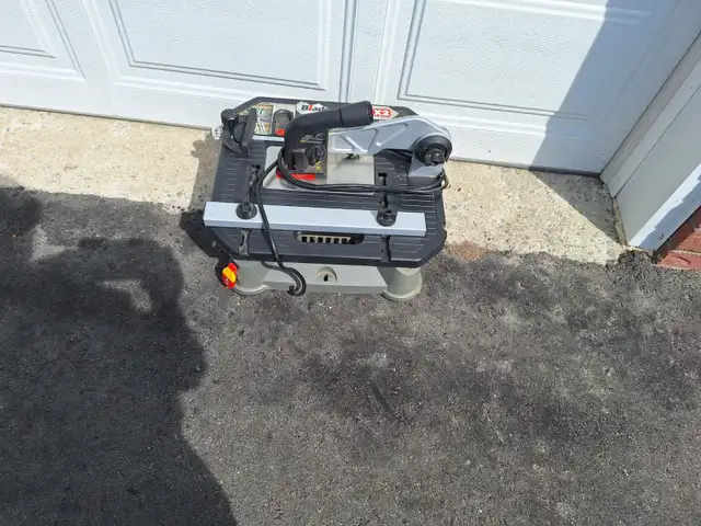 Jig saw table