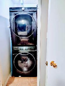 2 Bedroom Condo For Rent in Etobicoke - Photo 2