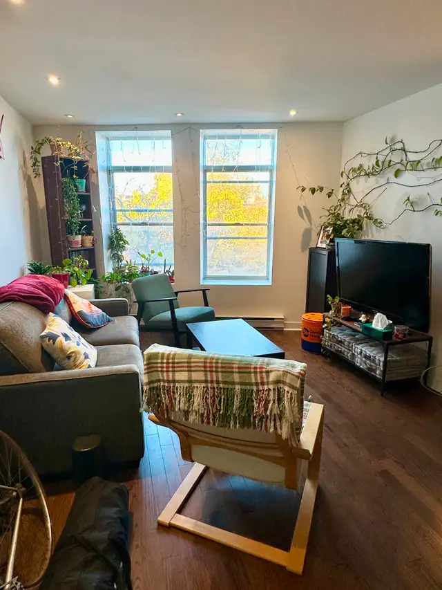 Appartement 3 chambres/3-bedroom apartment in Saint-Henri