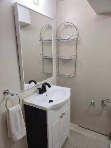 $625 - Cozy Basment &  2nd level - Photo 5