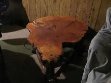 Red wood table - Photo 2