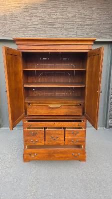 AMERICAN DREW SOLID WOOD ARMOIRE/TV CABINET - Photo 4