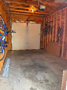 FANTASTIC townhouse for rent in Penhold! Garage & walkout - Photo 4