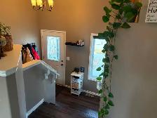FANTASTIC townhouse for rent in Penhold! Garage & walkout - Photo 6