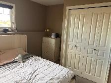 FANTASTIC townhouse for rent in Penhold! Garage & walkout - Photo 17