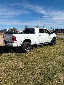 Ram 3500 Megacab - Photo 2