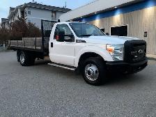 2011 Ford F350 SuperDuty - Photo 2