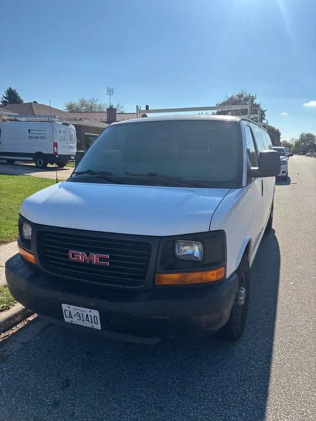 2010 GMC Savana 2500 extended
