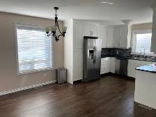 East Side Main Floor - Photo 2