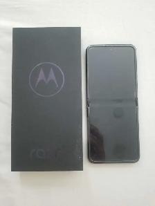 Motorola razr  2024 7' inch screen 256GB - Photo 4