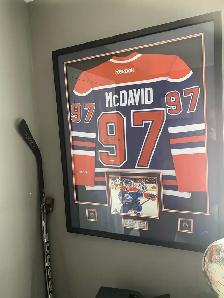 Toronto Maple Leafs Signed Jerseys and Hockey rookie Cards - Photo 10