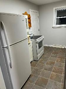DescriptionCozy & Charming 2-Bedroom Apartment in the Heart of - Photo 5