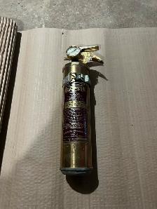 Vintage fire extinguisher - Photo 6