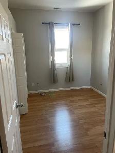 bedroom for rent (Drumheller) - Photo 2