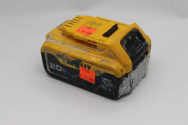 DeWalt (2025) 20V 5.0ah Battery (#7985)
