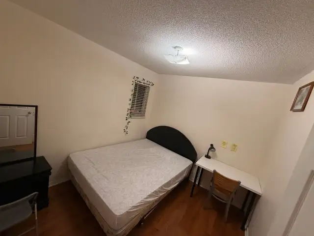 Private room for rent (only for women)