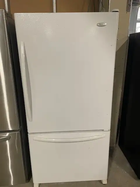 Réfrigérateur blanc 33'' congélateur en bas Whirlpool Gold