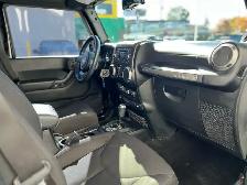 2014 Jeep WRANGLER UNLIMITED SPORT 4WD-AUTO-DEALER SERVICED-111K - Photo 20
