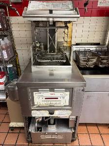 Henny Penny PFG-690 Gas Pressure Fryer