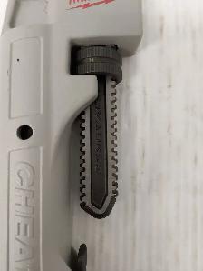(N92557-1) Milwaukee 48-22-7318 Pipe Wrench - Photo 4