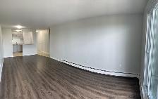 Point-of-View 1 Bedroom  Apartment Available December 1st - Photo 11