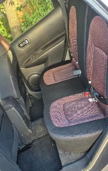 PRICE DROP FOR QUICK SALE:2009 NISSAN ROGUE FULLY LOADED AWD SUV - Photo 9