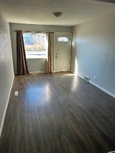199 BROAD ST - 2 BEDROOM HOUSE FOR RENT! - Photo 3