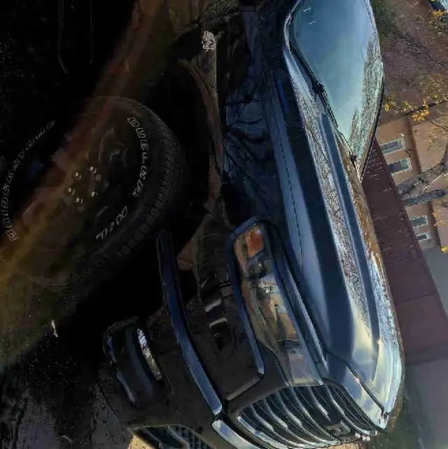 delivery / courier with pick up truck