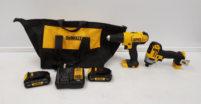 (9924375) Dewalt DCF885   DCD771 Impact Driver and Drill Set