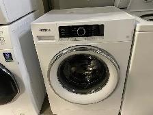 Mini laveuse frontale blanche 24'' Whirlpool ( remis a neuf )
