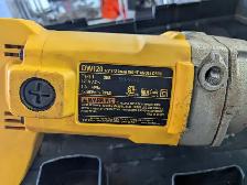 DeWALT DW120 corded Angle Drill w/case (#19943) - Photo 5