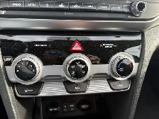 2020 Hyundai Elantra Limited - Photo 13