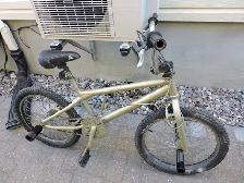 Vélo BMX avec guidon 360 degrés et Pegs. - Photo 4