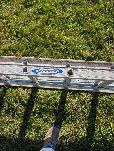 Extension ladder - Photo 2