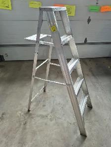 4 Step Ladder foldable - Photo 2